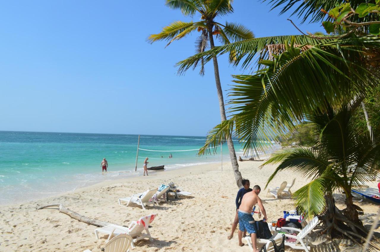 Sonny Island Resort Cabanas Frente Al Mar Punta Bajo Rico Exterior foto